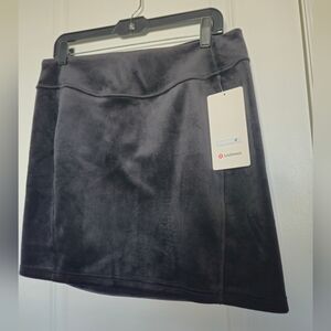 NWT $88 Lululemon Scuba HR Mini Skirt Size Large Black High Rise Athleisure